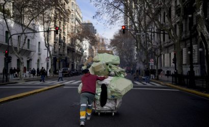 Inflación en Argentina sigue disparándose y registra su mayor alza en 20 años 