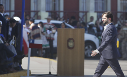 Críticas al Gobierno por lejanía del público de desfile conmemorativo a los Héroes Navales en Iquique