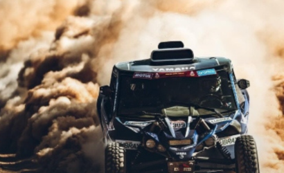 Ignacio Casale y Pablo Quintanilla destacaron entre los chilenos en el arranque del Rally Dakar