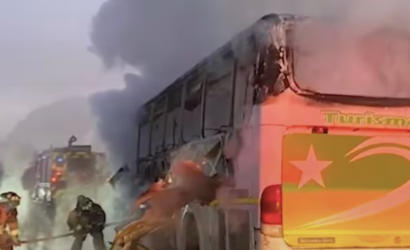 Encapuchados incendiaron un bus que transportaba trabajadores en Perquenco